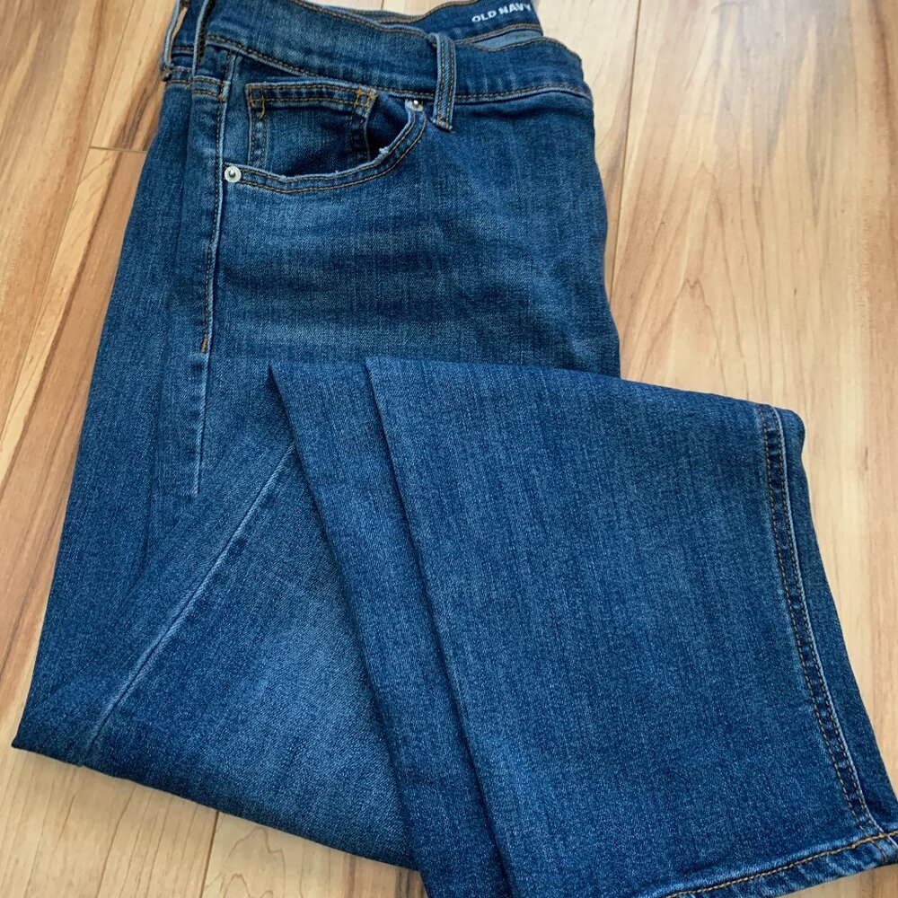 Old Navy Mid-Rise Perfect Straight Leg Jeans